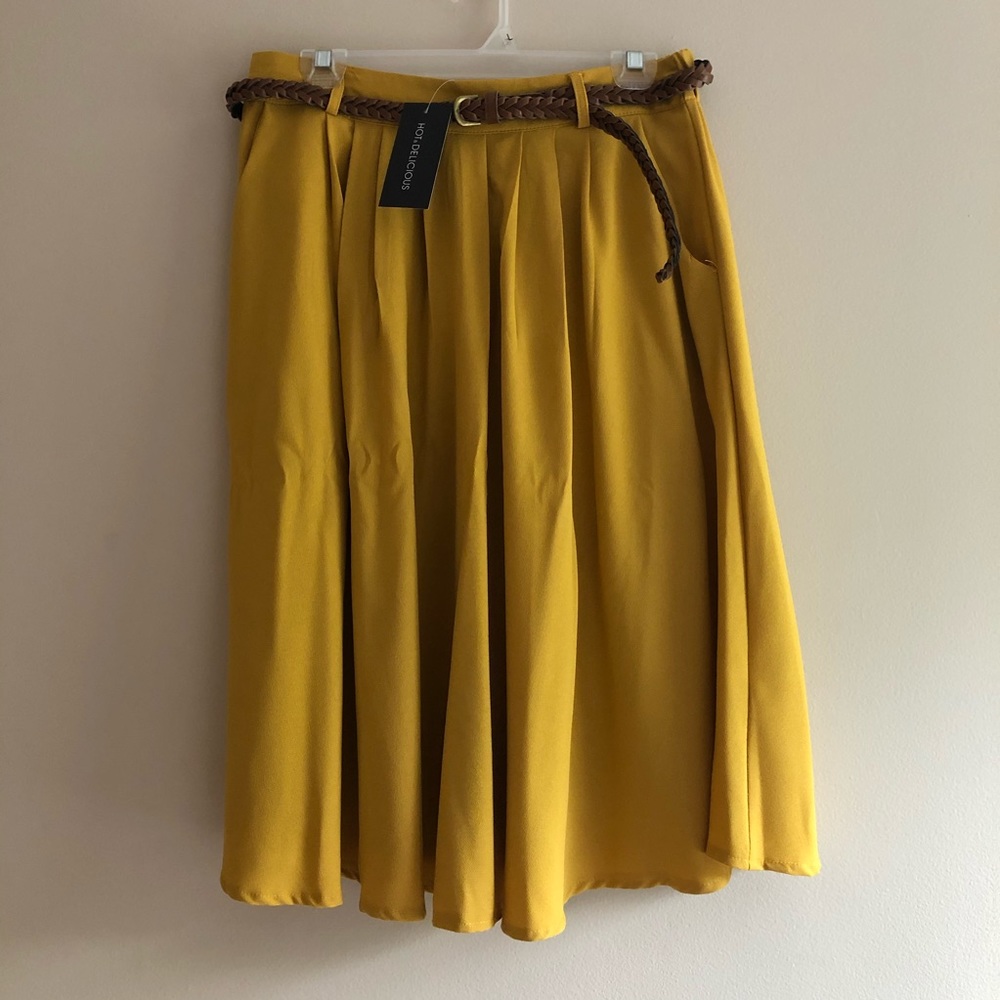 NWT ModCloth Breathtaking Tiger Lilies Skirt